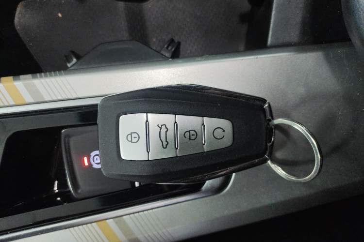 Used Geely Auto Emgrand L HiP 2024 Longteng Edition 1.5TD-DHT Pro 100KM Superior Model
