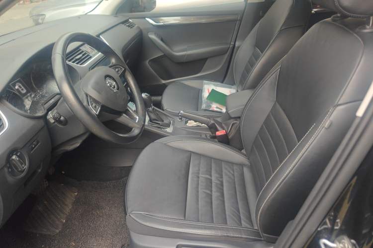 Used Skoda Octavia 2017 1.6L Automatic Smart Drive Edition