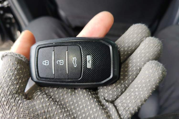 Used Toyota Camry 2021 2.0G Luxury Edition