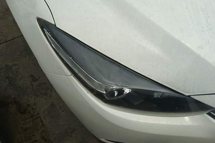 Used Mazda 3 Axela 2017 Sedan 1.5L Automatic Comfort Model China VI Standard Right Front Headlight