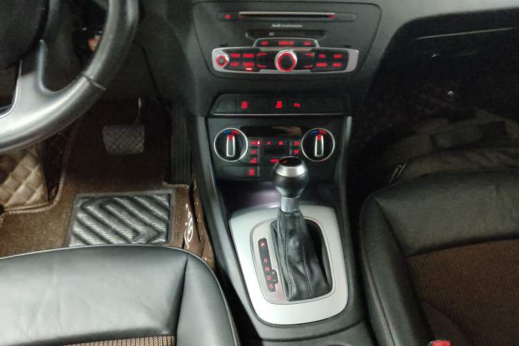 Used Audi Q3 2017 35 TFSI Fashion Model
