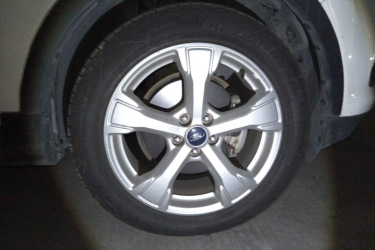 Used Ford Kuga 2017 EcoBoost 180 Two-Wheel-Drive Tiger Leap Model