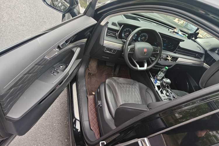 Used Hongqi HS5 2022 Revised Version 2.0T Smart Connect Flagship Edition