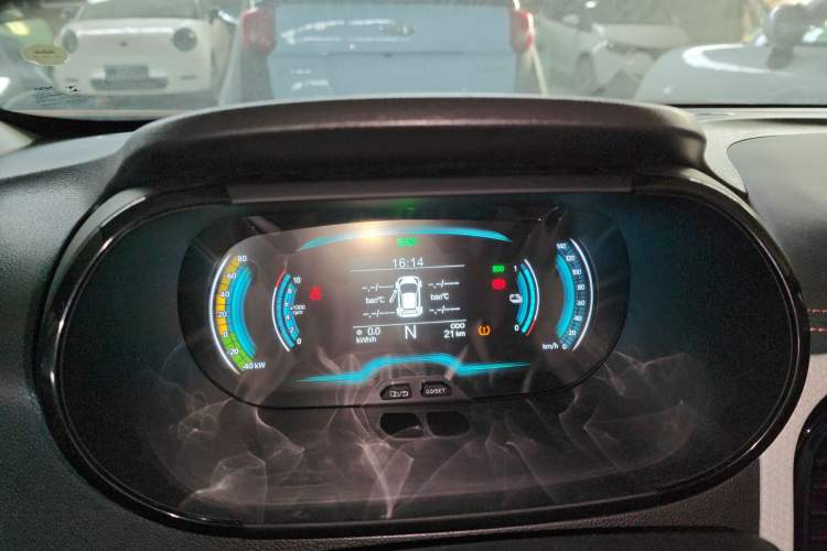 Used Chery QQ Little Ant 2024 Revised Version Youth Edition 251 km True Love Edition 25.05 kWh
