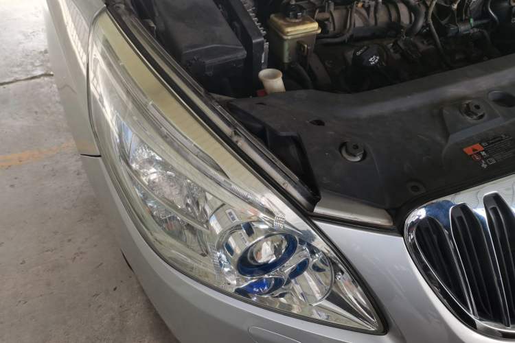 Used Buick GL8 2013 3.0L XT Luxury Business Flagship Edition Right Front Headlight