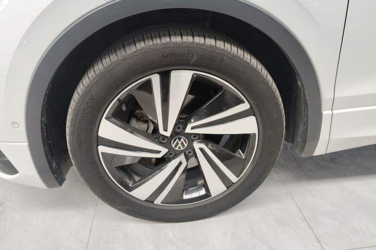 Used Volkswagen Tiguan X 2022 330TSI Two-Wheel-Drive Flagship Edition Left Front Wheel Hub