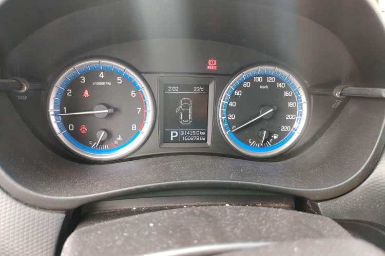 Used Suzuki S-Cross 2014 1.6L CVT Two-Wheel Drive Entry Model Odometer Close Up