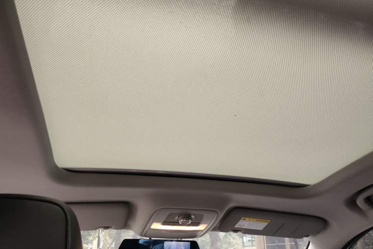 Used Roewe RX5 2020 20T Automatic 4G Connected Million Edition