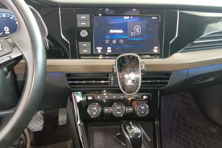 Used Volkswagen Passat 2019 330TSI Luxury Edition China VI Standard