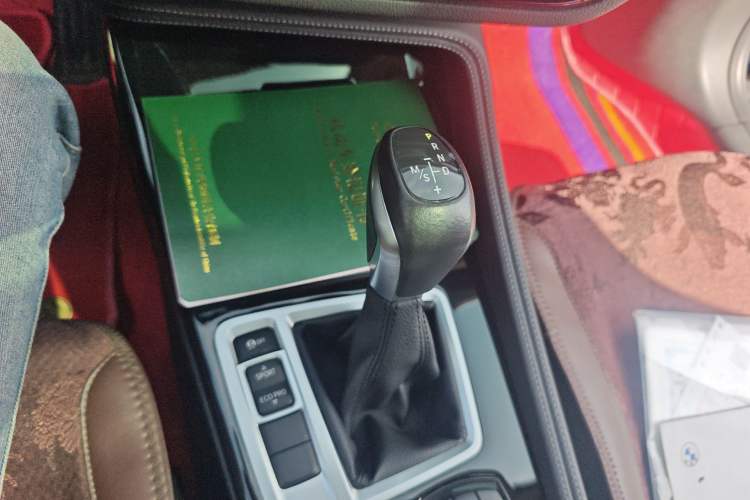 Used BMW 1 Series 2018 Facelifted 118i Sport Edition Gear Lever