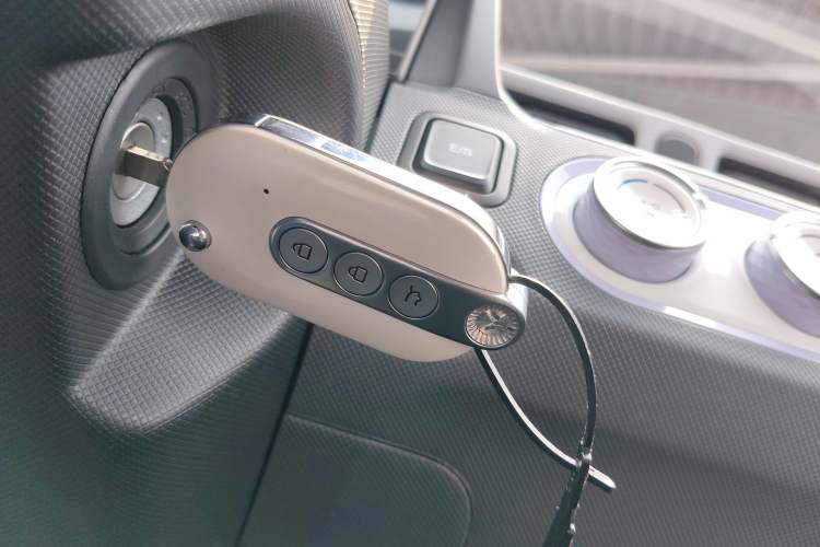 Used Wuling Hongguang MINIEV 2021 Macaron Premium Model – Lithium Iron Phosphate Interior 1