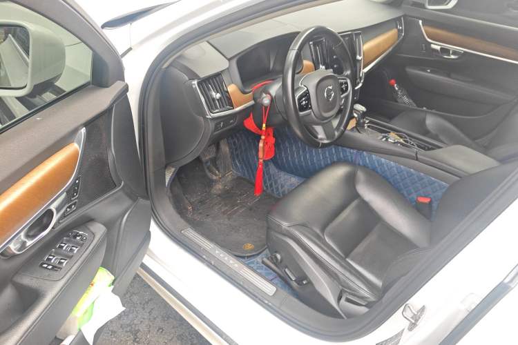 Used Volvo S90 2018 T5 Zhiyuan Edition