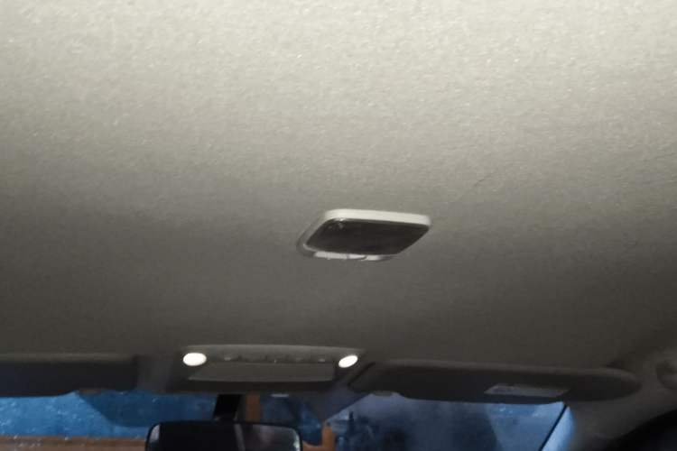 Used Nissan Navara 2017 2.5L Automatic 2WD Luxury Edition QR25