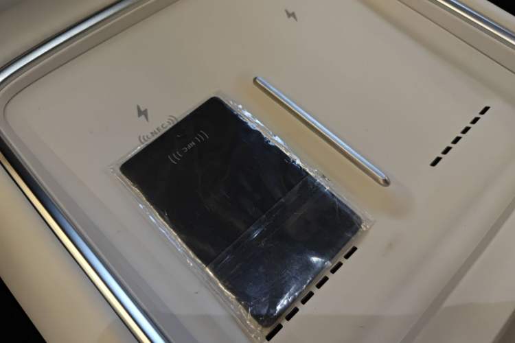 Used XPeng G6 2025 625 Long-Range Max Flagship Edition Interior 1