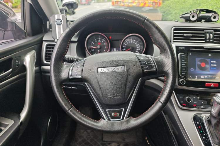 Used Haval H6 2017 Red-Label Sport Edition 1.5T Automatic Two-Wheel Drive Luxury Model Steering Wheel