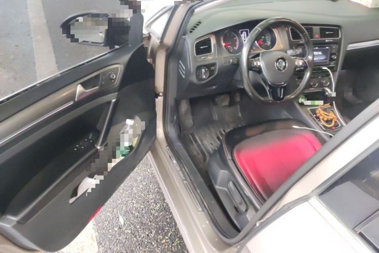 Used Volkswagen Golf 2016 230TSI Automatic Comfort Version
