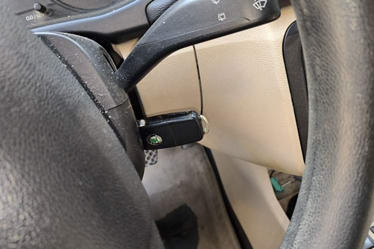 Used Skoda Fabia 2011 1.4L Manual Crystal Edition Vehicle Key