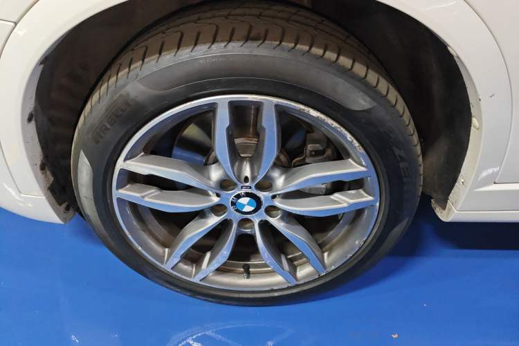 Used BMW X4 2016 M40i