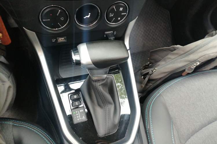 Used Citroen C3-XR 2021 190THP DCT ZhiShang Edition Gear Lever