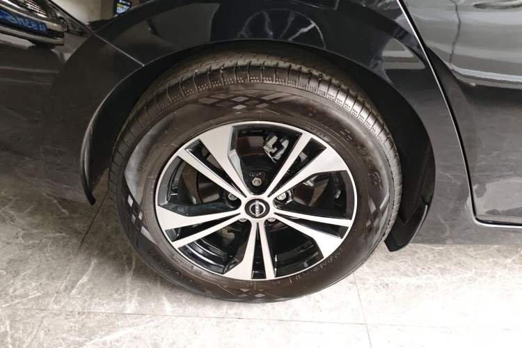 Used Nissan Sylphy 2023 1.6L CVT Black Gold Edition