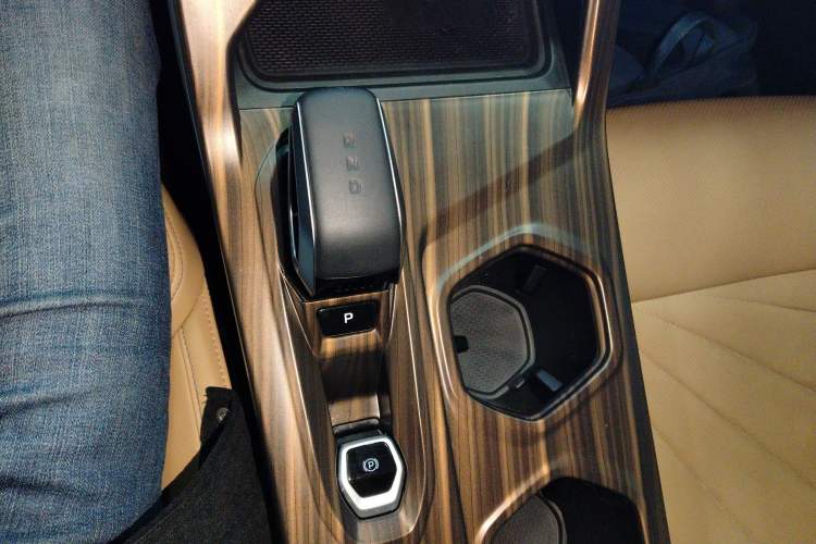 Used Geely Auto FX11 2023 1.5TD DCT Prestige Edition