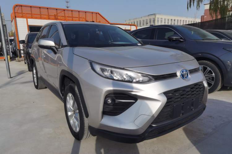 Used Toyota Wildlander 2022 Facelifted Dual-Motor 2.5L E-CVT Two-Wheel Drive Leading Edition
