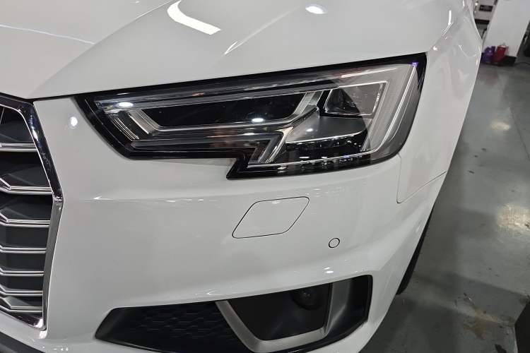 Used Audi A4L 2019 40 TFSI Fashion Edition China VI Emission Standard
