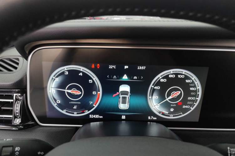 Used Hongqi HS5 2022 Revised Version 2.0T Smart Connect Flagship Edition Instrument Cluster