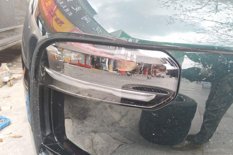 Used Geely Galaxy LEVC L380 2025 805 km Flagship Version All-Wheel Drive Right Front Headlight