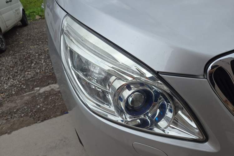 Used Buick GL8 2013 2.4L LT Luxury Business Executive Edition
