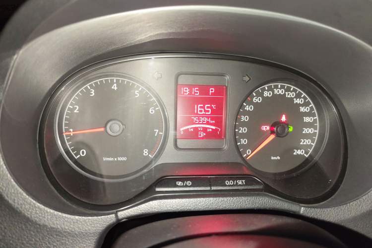 Used Volkswagen Polo 2012 1.6L Cross Polo Automatic Transmission Instrument Cluster
