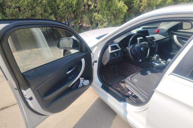 Used BMW 3 Series 2016 320Li Fashion Model
