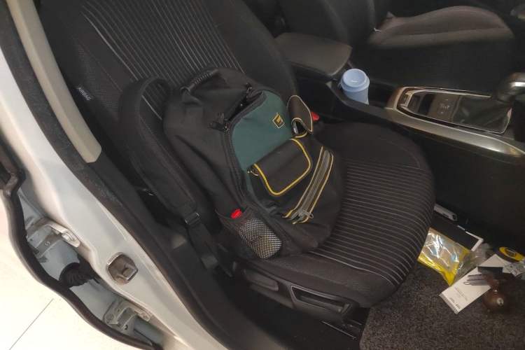 Used Peugeot 408 2015 1.2T Automatic Luxury Edition Right Front Seat