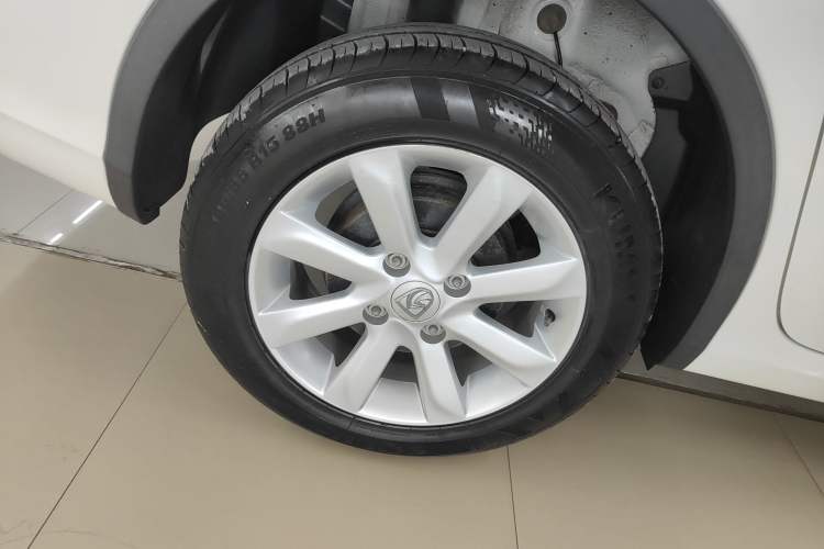 Used Baojun 310W 2017 1.5L Manual Comfort Version China VI Emission Standard