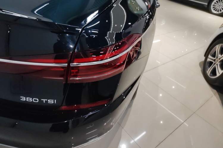 Used Volkswagen Passat 2025 Premium Version 380TSI Dragon Edition
