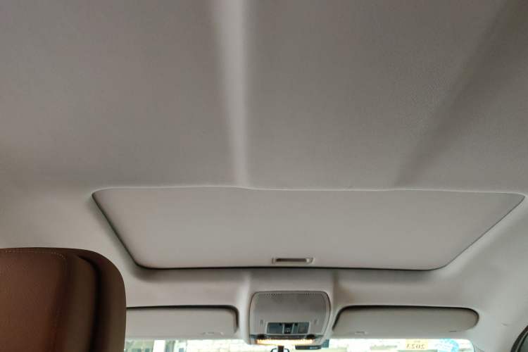 Used BMW X6 2011 xDrive35i Headliner