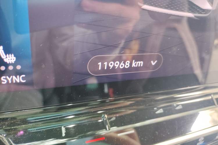 Used Volkswagen ID.4 CROZZ 2022 Long-Range Lite PRO Edition Odometer Close Up