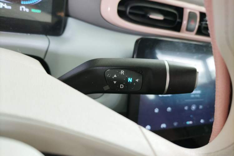 Used Leapmotor T03 2025 403 Comfort Edition Gear Lever