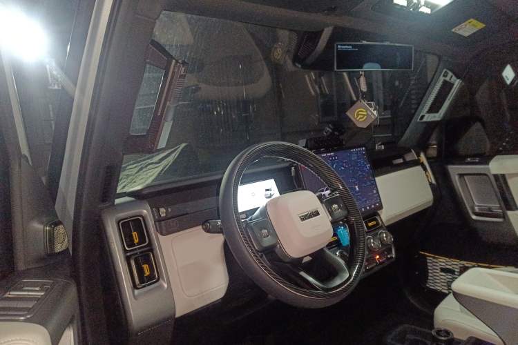 Used iCAR V23 2025 401 Two-Wheel Drive Intelligent Driving Version Driver Seat