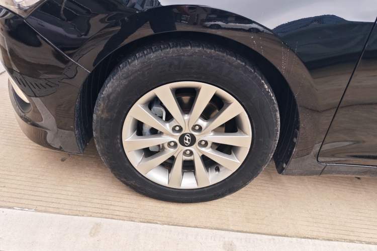 Used Hyundai Mistra 2014 1.8L Automatic Smart GLS Exterior 4