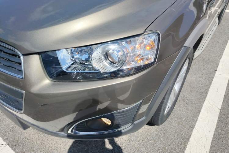 Used Chevrolet Captiva 2015 2.4L 4x4 Flagship Edition 7-Seater