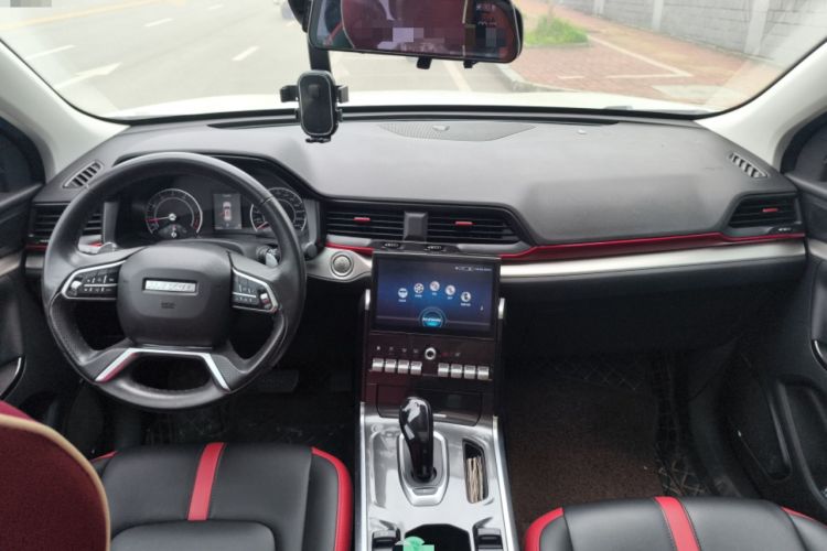 Used Haval H4 2019 1.5 GDIT DCT Luxury Smart Connectivity Version China VI Standard Center Console