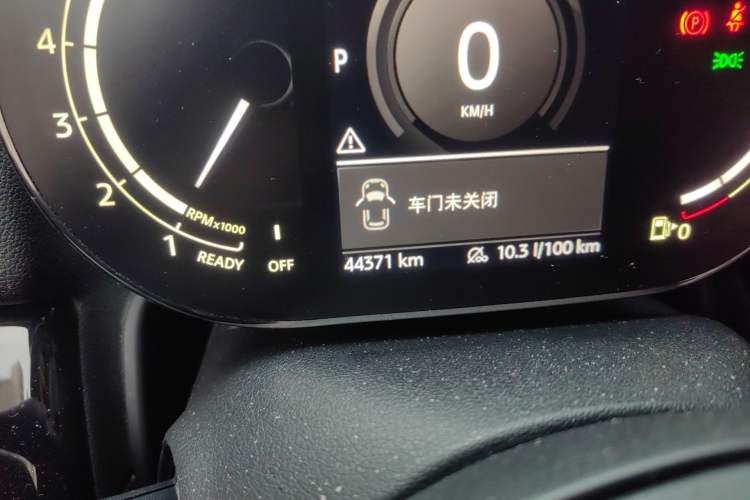 Used MINI Countryman 2021 1.5T COOPER ALL4 Connoisseur Odometer Close Up