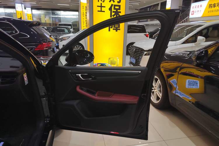 Used Porsche Macan 2023 Macan 2.0T