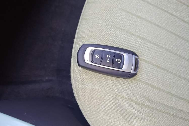 Used Geely Galaxy Panda 2023 Panda Mini 200km Endurance Bear