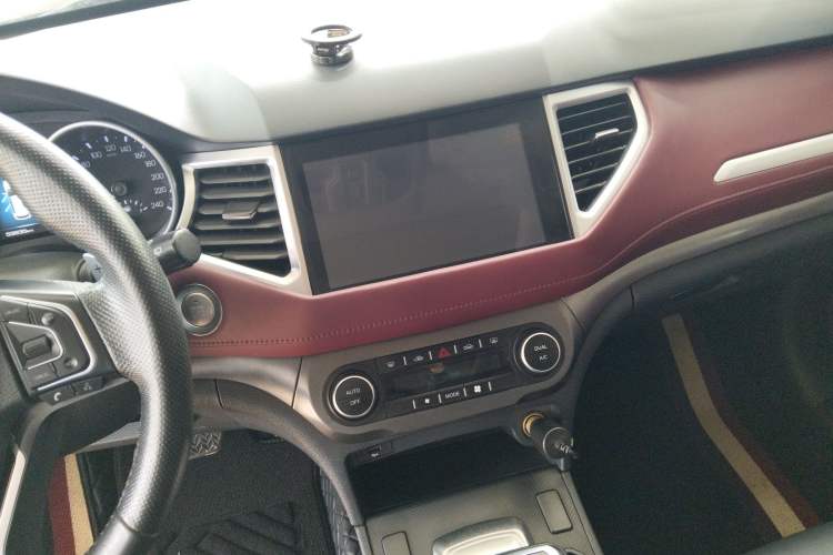 Used Haval H6 Coupe 2019 1.5T Automatic Two-Wheel Drive Luxury Smart Connectivity Version China VI Standard Audio And AC Panel