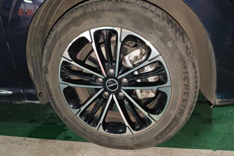 Used Roewe iMAX8 2021 400TGI Supreme Series Prestige Edition Right Front Wheel Hub