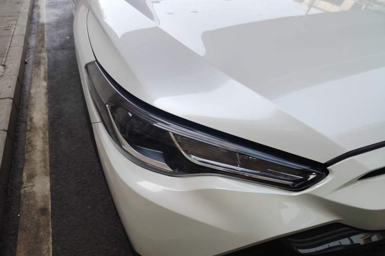 Used Toyota FRONTLANDER 2023 2.0L CVT Elite Edition Right Front Headlight