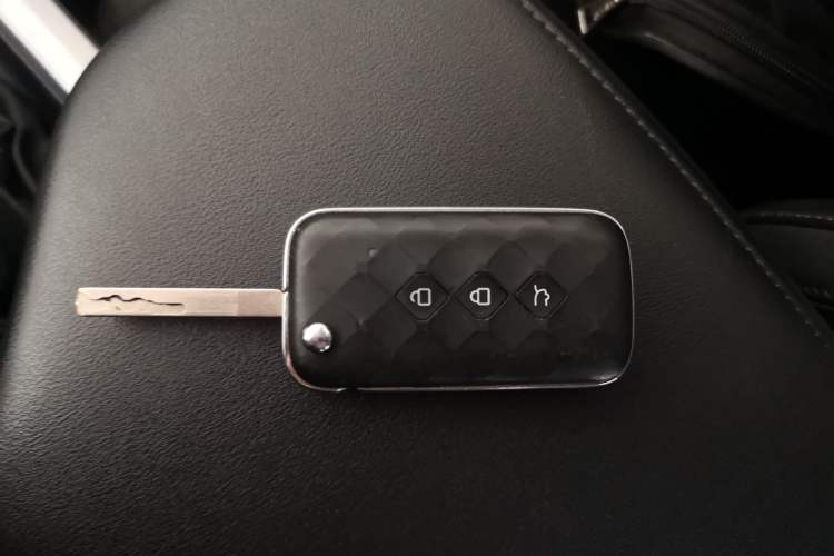 Used Wuling Jiachen 2022 1.5T Manual Light Enjoyment Dynamic Version
