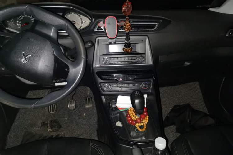 Used Peugeot 308 2016 1.6L Manual Fashion Edition